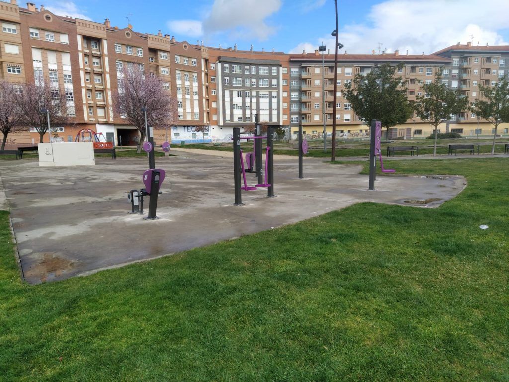 2022.03.08 NP INICIADAS OBRAS PARQUE MAYORES EN MIGUEL DELIBES 2